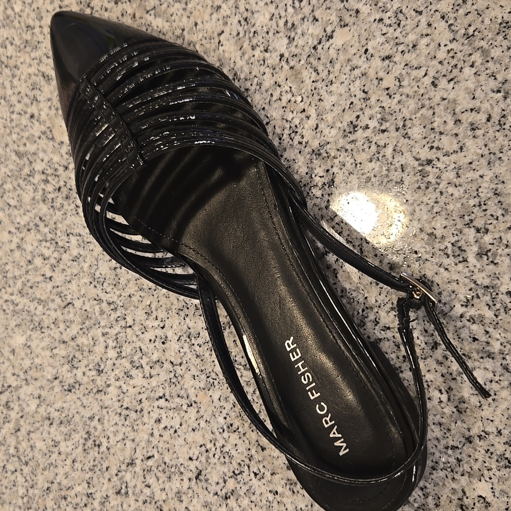 Marc Fisher Women's Black Pointed Toe Sandals Size 8.5 M - Picture 3 of 12